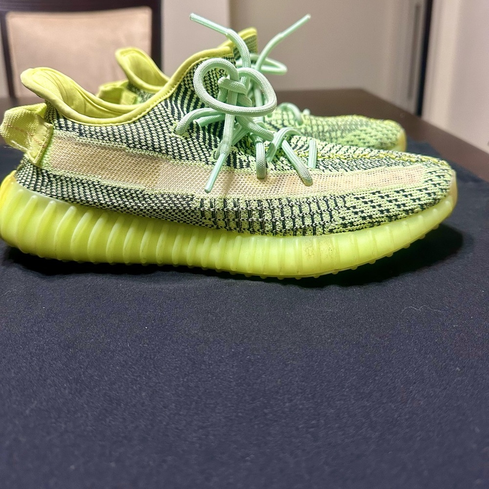 YEEZY Boost 350